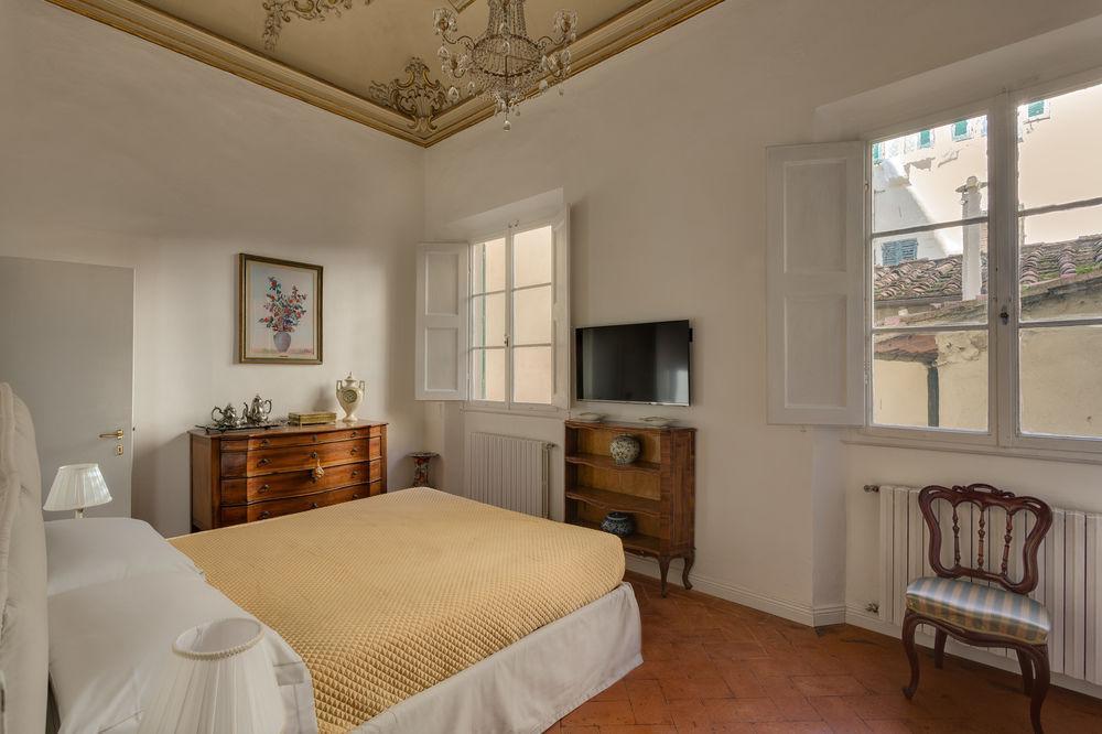 Residenza D'Epoca Borgo Albizi Hotel Флоренция Екстериор снимка