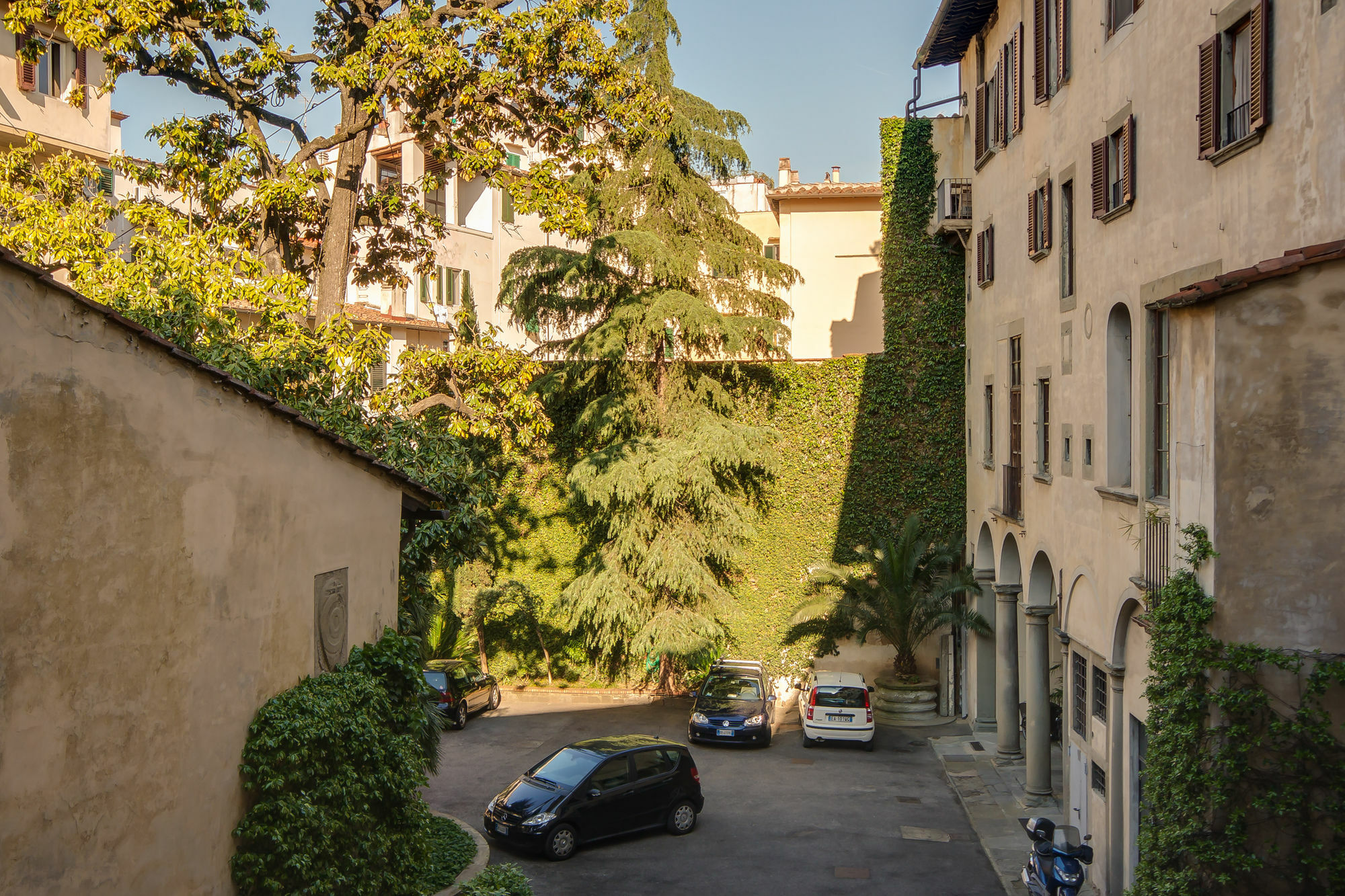 Residenza D'Epoca Borgo Albizi Hotel Флоренция Екстериор снимка